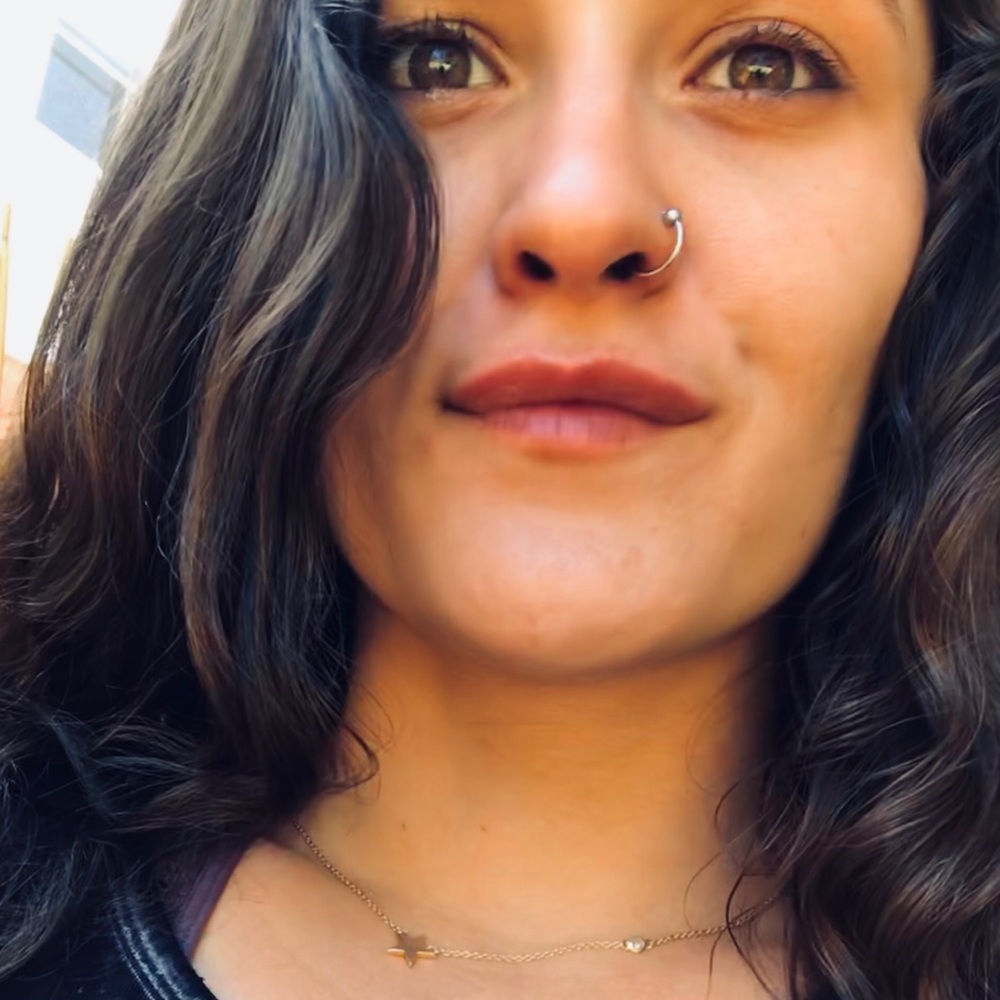Meet your Posher, Alexandra